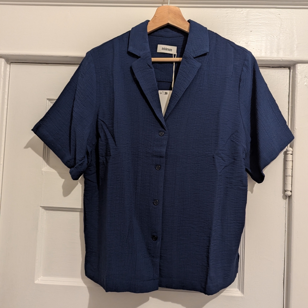 Minimum Karenlouise Navy Blue Button-Up Blouse